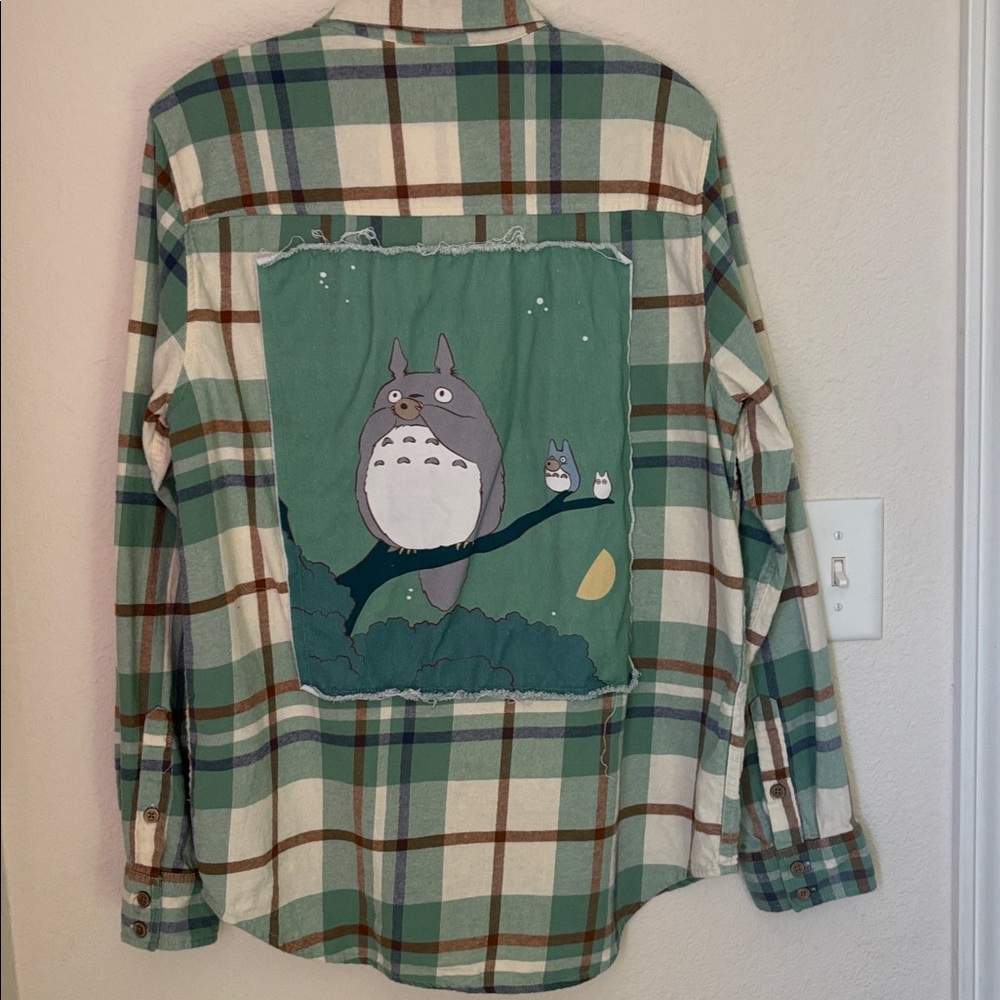 Women’s Vintage My Neighbor Totoro Button Down Long-Sleeve Shirt Size Medium - Picture 2 of 6